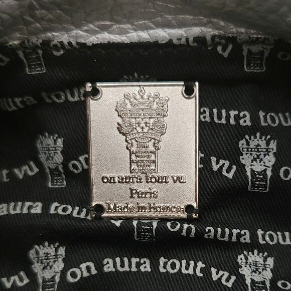 ON AURA TOUT VU Paris silver leather crystal beaded mini statement bag Gagaku - Picture 10 of 11